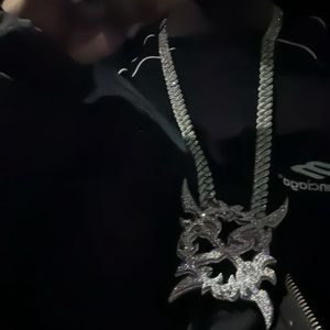 Meet your Posher, Adarius